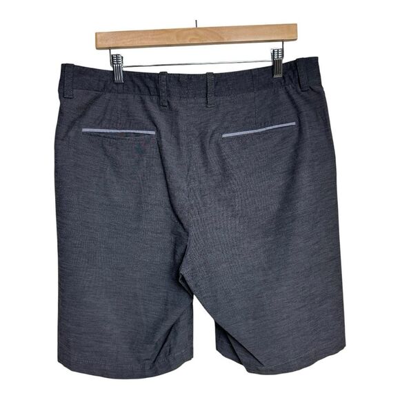 Tommy Bahama grey shorts size 36 - Picture 2 of 7